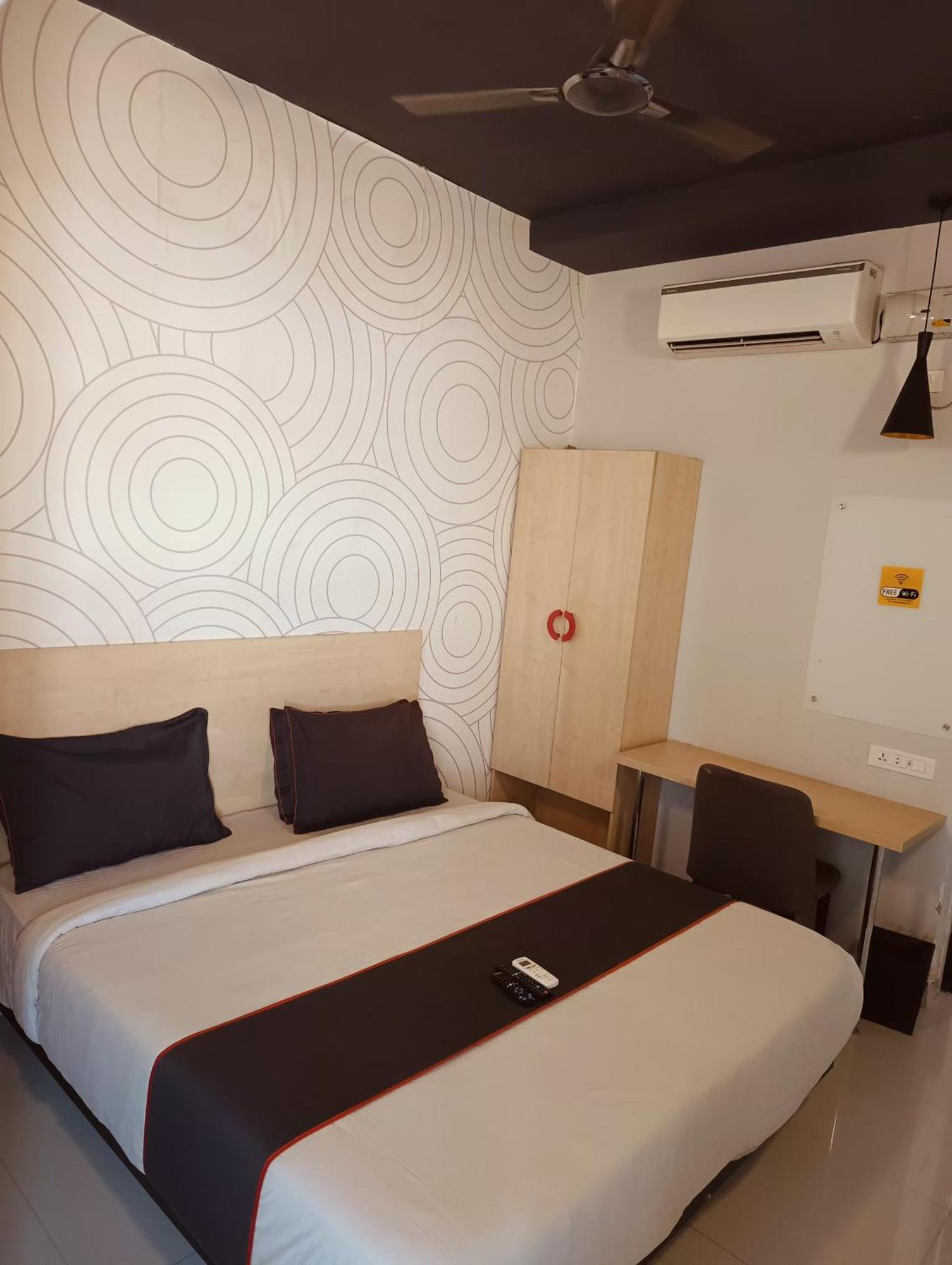 Готель Skyry Residency Tidel Park Коямпутур Екстер'єр фото
